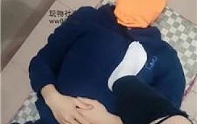 【奇了怪了】健身后原味白袜踩脚奴 JS241206-7