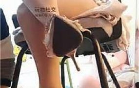 【木木sama】脚垫视角-高跟肉丝踩脚下奴 JS241205-14