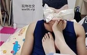 【小苮】畜生玉足恋足狂舔 JS241204-6