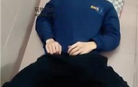 【奇了怪了】白袜脚踩踏踢踹/舔脏鞋 JS241202-49