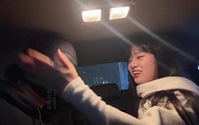 【素人挖掘机】抓到一个美女，在车里就不放过 JS241211-23