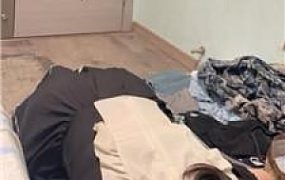 【白兔】磕头舔高跟/自己抽耳光 JS241208-67