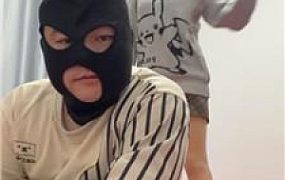 【姗姗】吸盘虐乳/肉丝脚踩踏鞭打 JS241208-27