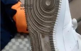 【奇了怪了】转胯鞭打/小白鞋白袜气味辱 JS241215-7