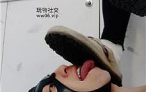 【玥野兔】沉浸式清理脏鞋底白袜 JS241214-36