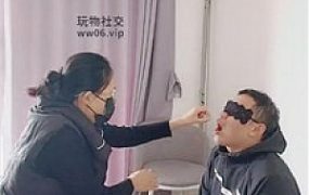 【上海汤圆】白袜美足踩虐狗继父    241212-5