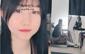 【乐乐】高跟玉足下跪狂舔/脚下喂食 JS241212-36