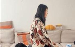 【埋汰】玉足踢踹/骑马骑脖/白丝套头 JS241220-32