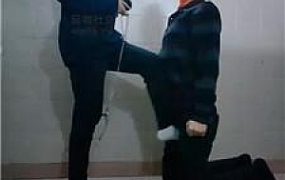 【奇了怪了】泡沫棒抽打/白袜脚踩踏 JS241218-8