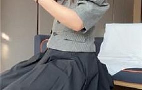 【金融女主】素人S-物化坐垫奴 JS241218-4