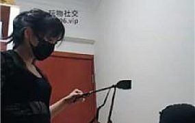 【思纯】高跟网袜踩虐/鞭打转胯 bf48579