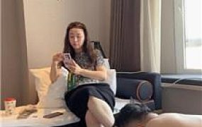 【金融女主】高跟美腿+短靴踩虐猥琐上司 JS241231-2