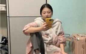 【白兔】闺蜜观战-白袜诱惑/舔高跟/狠抽 JS241230-35