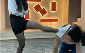 【麋鹿银儿】制服S爆踹头/踩脸/狠抽耳光浓痰 bf48879