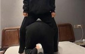 【伊未】骑马转胯狗爬/白袜脚踩虐/腿绞窒息 bf48833