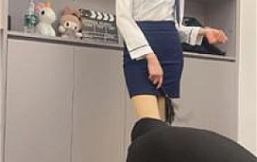 【白鹭】空姐S-高跟肉丝踩虐/鞭打/腿绞/骑马转胯 bf48836