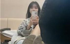 【路子】沉浸式舔御姐S的脏鞋臭脚 bf48776