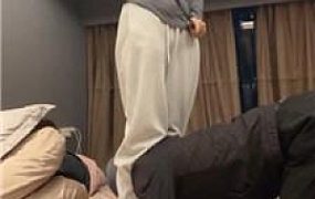 【伊未】白袜脚踩踏/抽耳光/骑马 bf48615