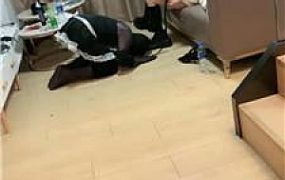 【蜜蜂00后情侣主】骑马狗爬/长靴踩踏 JS250104-39