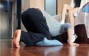 【沐沐大大】麦昆鞋白袜虐待家奴 bf49433