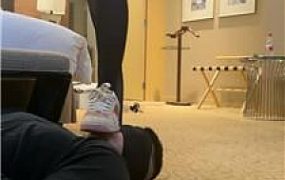 【沅芷大人】古驰脏脏鞋黑丝碾压踩 bf49439