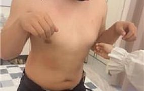 【萝莉糖糖】掐乳/连环踢裆/踩踏【双视角版】 bf49363