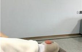 【薇薇情侣主】圈养奴脚下伺候【上】JS250123-5