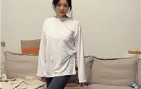 【埋汰】骑马/白棉袜脚踩虐 bf49576