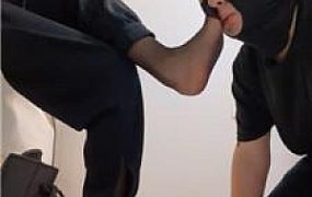 【柔儿公主】马丁靴黑丝玩奴 JS250119-24