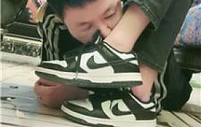 【文文文文】KTV-耐克低帮鞋+白袜气味辱 JS250206-12