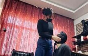 【冷颜】牛仔裤坐脸/舔内裤喝圣水 bf49842