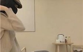 【Pink】白袜脚捂脸-玉足狂舔-长靴虐 JS250205-1