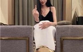 【凉子】漂亮网红把榜一大哥虐成狗【上】-双视角版 bf49734