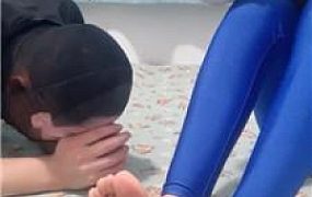 【And】瑜伽女神玉足蹂躏踩 JS250126-28