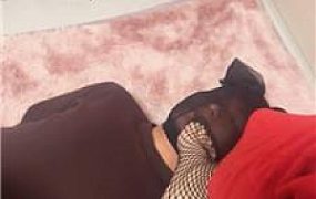 【莹莹】反绑贱奴强迫舔脚 JS250213-16