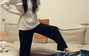 【埋汰】健身女神白袜玉足踩虐【下】 bf50137