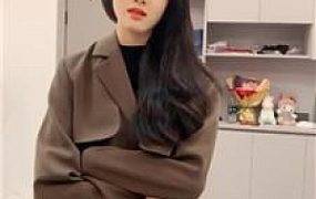 【千千】长靴御姐S-体验重度鞭打 JS250210-11