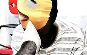 【芏筄】高跟网袜玉足恋足舔 JS250208-26