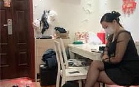 【水凝】高跟黑丝碾压踩虐 JS250208-1