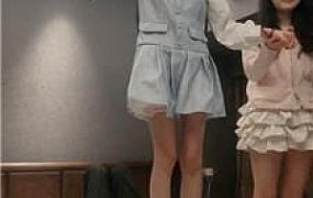 【猴歌】双S-白袜学生主轮流踩虐 bf50354