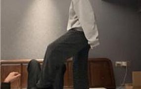 【猴歌】坐脸窒息-白袜跳踩 JS250225-14