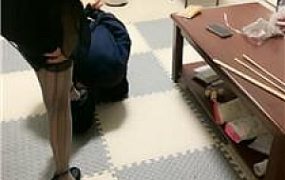 【虎牙】反绑-高跟黑丝踩虐/鞭打 bf50575