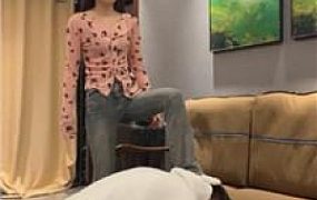 【伊未】坐脸腿绞踢踹/皮鞋白袜踩 bf50494