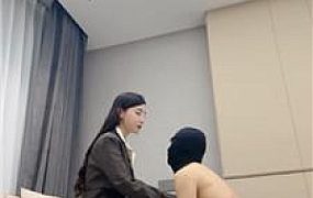 【领主】腿绞窒息/耐克鞋白袜虐 bf50483