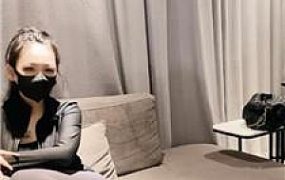 【知妤】车模S-跪舔脏鞋棉袜玉足 bf50864