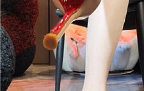 【龙妈】滚进来舔鞋底    250227-12