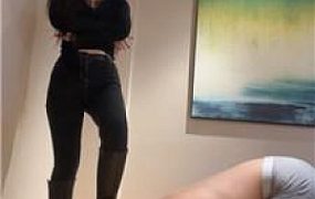 【娩娩大魔王】坐脸窒息/长靴踩踏【双视角版】 bf50822