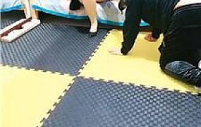 【江挽】双S-内裤套头虐猥琐邻居 JS250302-38