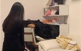 【泡泡】骑着狗脖陪主人直播 JS250111-38