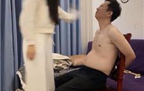 【偏不】捆绑连环抽耳光虐乳踢裆 bf49259